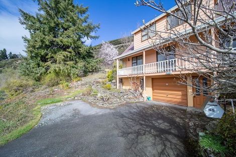 Photo of property in 45 Branxholm Street, Roxburgh, 9500