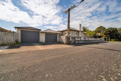 Photo of property in 37 Cracroft Street, Waitara, 4320