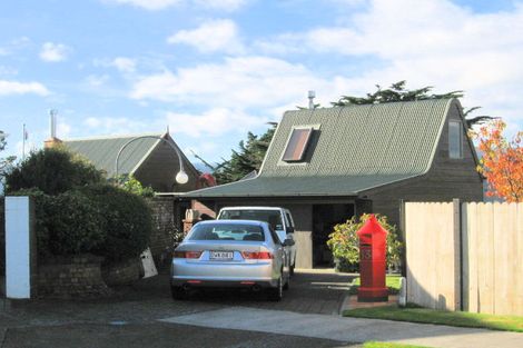 Photo of property in 13 Lone Tree Grove, Kelson, Lower Hutt, 5010