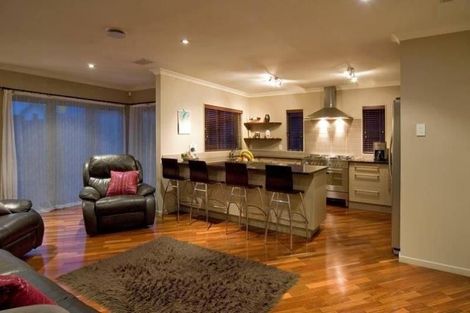 Photo of property in 28 Carol Lee Place, Albany Heights, Auckland, 0632