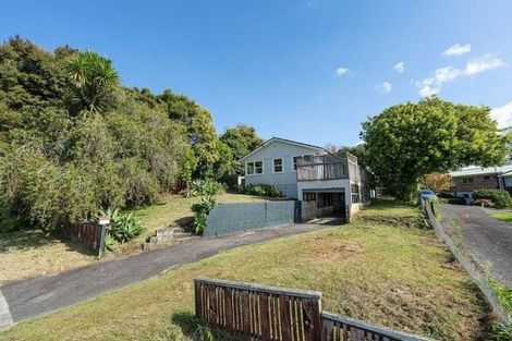 Photo of property in 28 Robert Burke Place, Henderson, Auckland, 0612