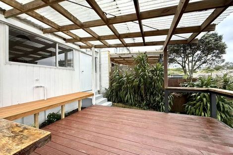 Photo of property in 7/108 West Coast Road, Glen Eden, Auckland, 0602