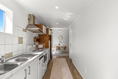 Photo of property in 42 Gaine Street, New Plymouth, 4310