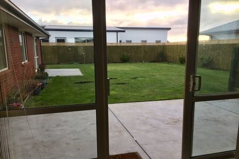 Photo of property in 11 Kingsbridge Drive, Burwood, Christchurch, 8083