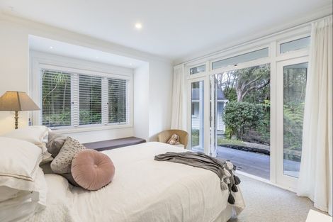 Photo of property in 2 Chenery Road, Red Beach, 0932