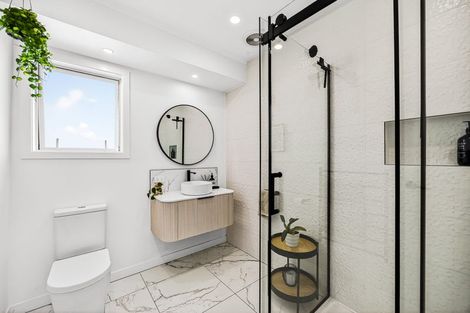 Photo of property in 6 Blacks Road, Greenhithe, Auckland, 0632