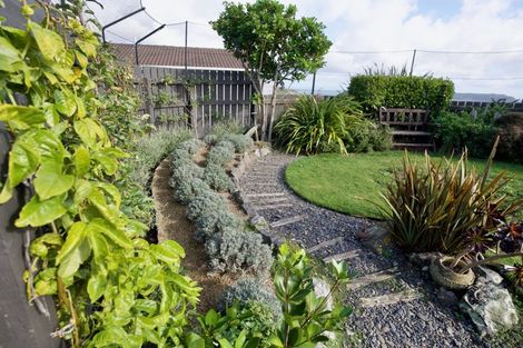 Photo of property in 31 Rothwell Street, Titahi Bay, Porirua, 5022