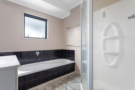 Photo of property in 5 Konini Place, Edgecumbe, 3120