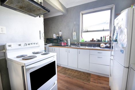 Photo of property in 107 Milton Road, Bluff Hill, Napier, 4110