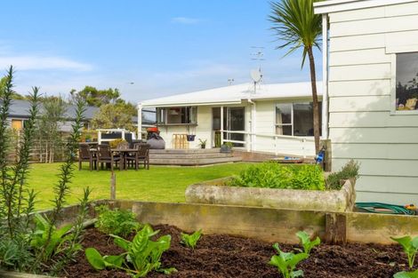 Photo of property in 121 Links Avenue, Mount Maunganui, 3116