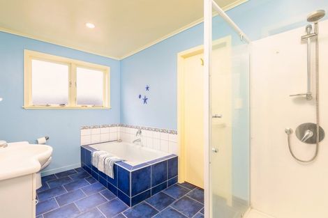 Photo of property in 5 Leone Terrace, Mount Albert, Auckland, 1025