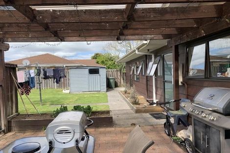 Photo of property in 8 Zenith Place, Conifer Grove, Takanini, 2112