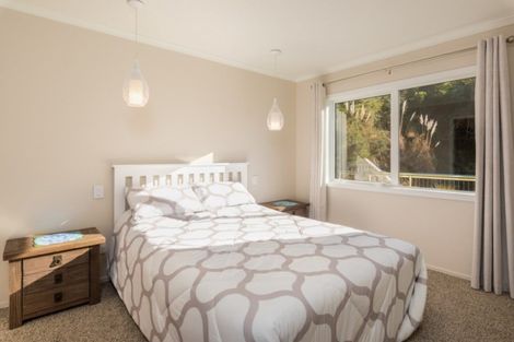 Photo of property in 28 Brough Place, Ngakuta Bay, Picton, 7281