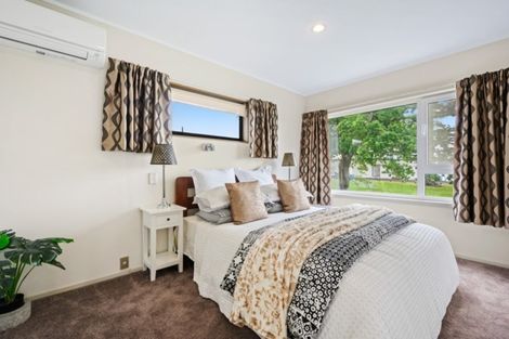 Photo of property in 200 Fisher Parade, Farm Cove, Auckland, 2012