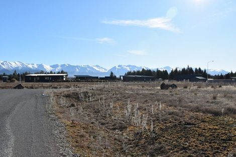 Photo of property in 10 Tussock Crescent, Twizel, 7901