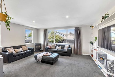 Photo of property in 58a Cottonwood Street, Parklands, Christchurch, 8083