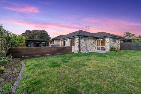 Photo of property in 30 Mcleod Place, Papamoa Beach, Papamoa, 3118