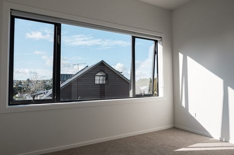 Photo of property in 38 White Heron Drive, Massey, Auckland, 0614