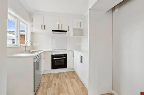 Photo of property in 68 Clevedon Road, Papakura, 2110