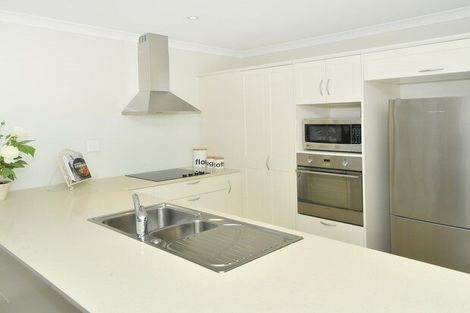 Photo of property in 98b/30 Ambassador Glade, Orewa, 0931