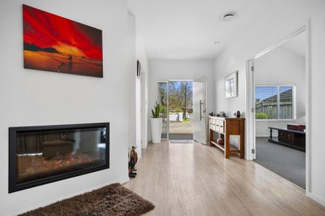 Photo of property in 10 Waiora Place, Pyes Pa, Tauranga, 3112