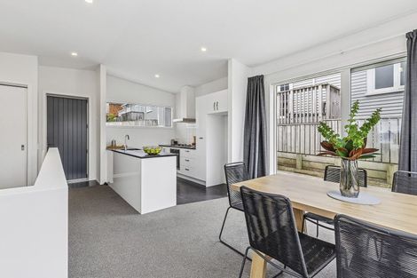 Photo of property in 22d Mandalay Terrace, Khandallah, Wellington, 6035