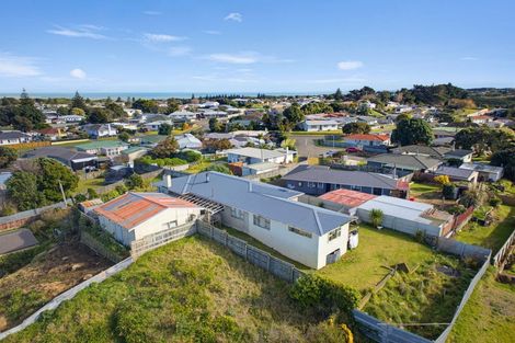 Photo of property in 43b Bamber Street, Castlecliff, Whanganui, 4501