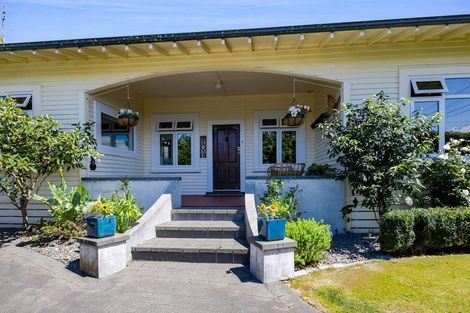 Photo of property in 187 South Road, Hawera, 4610