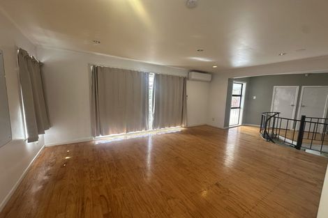 Photo of property in 20 Wattle Road, Sunnyvale, Auckland, 0612