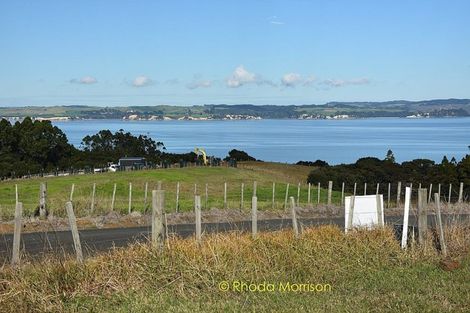 Photo of property in 9 Te Wairoa Lane, Tinopai, Matakohe, 0593