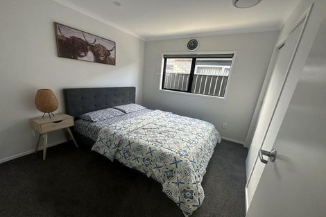 Photo of property in 34 Te Kaeaea Crescent, Wallaceville, Upper Hutt, 5018