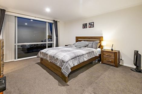 Photo of property in 33 Hollowout Street, Takanini, 2112