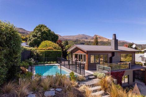 Photo of property in 18 Stafford Street, Arrowtown, 9302