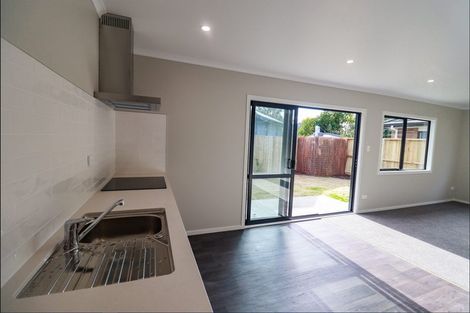 Photo of property in 2/12 Keitha Place, Glenview, Hamilton, 3206