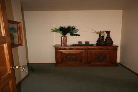 Photo of property in 4a Roto Place, Wanaka, 9305