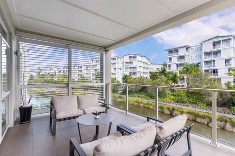 Photo of property in 77 Parkside Drive, Orewa, 0931