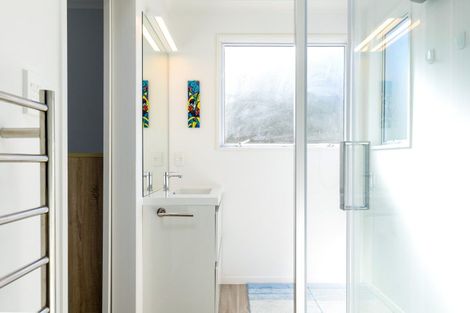 Photo of property in 1 Matai Place, Waikawa, Picton, 7220