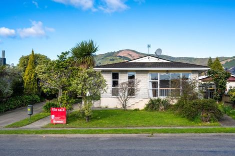 Photo of property in 56 Fergusson Street, Stoke, Nelson, 7011