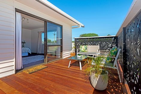 Photo of property in 162 Potae Avenue, Riverdale, Gisborne, 4010