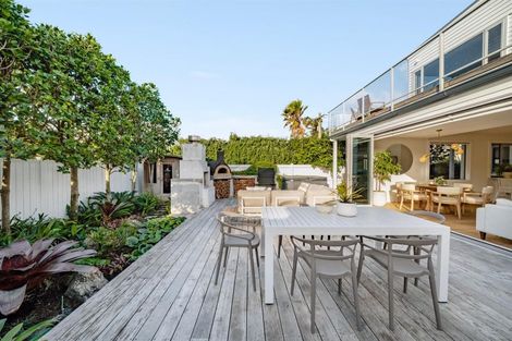 Photo of property in 5 Holiday Road, Milford, Auckland, 0620