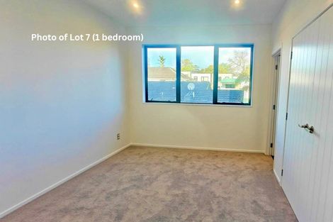 Photo of property in 8/18 Sylvan Crescent, Te Atatu South, Auckland, 0610