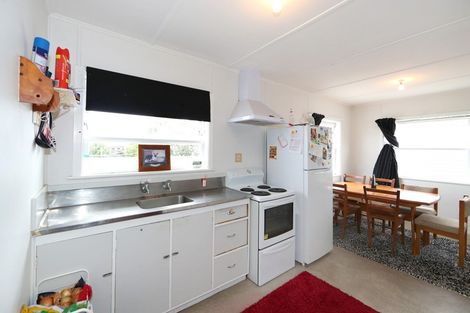 Photo of property in 407 Huia Place, Camberley, Hastings, 4120