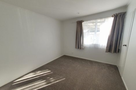 Photo of property in 1/5 Myna Place, Weymouth, Auckland, 2103