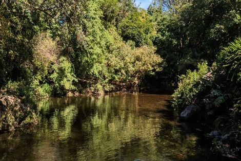 Photo of property in 1760 Mountain Road, Inglewood, 4386