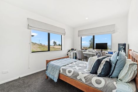 Photo of property in 36 Resolution Drive, Gulf Harbour, Whangaparaoa, 0930