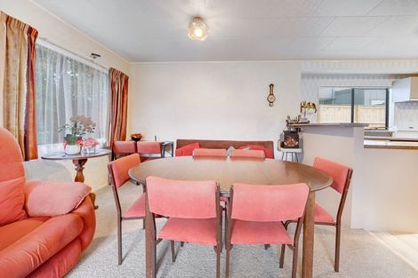 Photo of property in 2/13 Kirton Crescent, Manurewa, Auckland, 2102