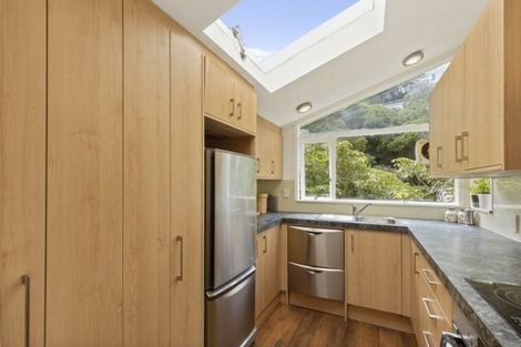 Photo of property in 7 Westhill Road, Point Howard, Lower Hutt, 5013