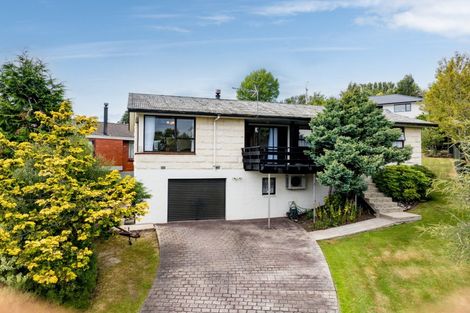 Photo of property in 72 Kinmont Crescent, Kinmont Park, Mosgiel, 9024