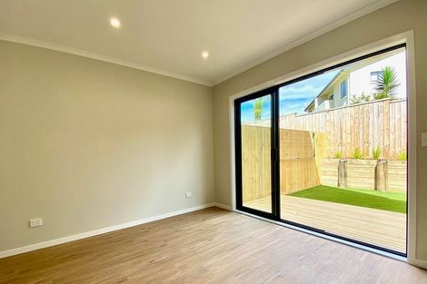 Photo of property in 7/125b Metcalfe Road, Ranui, Auckland, 0612