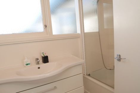 Photo of property in 18 Eskdale Road, Papakowhai, Porirua, 5024